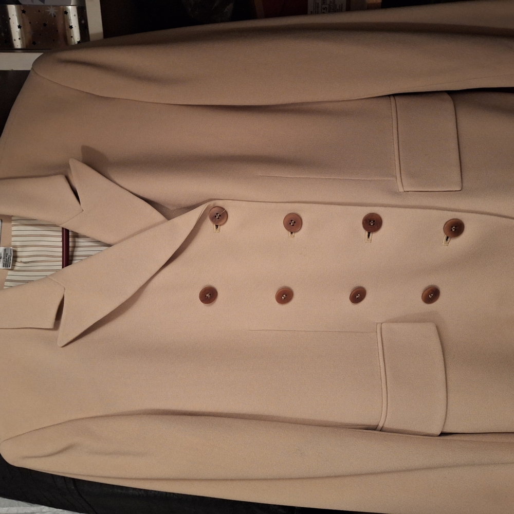 Elegant Tan Double-Breasted Women's Coat